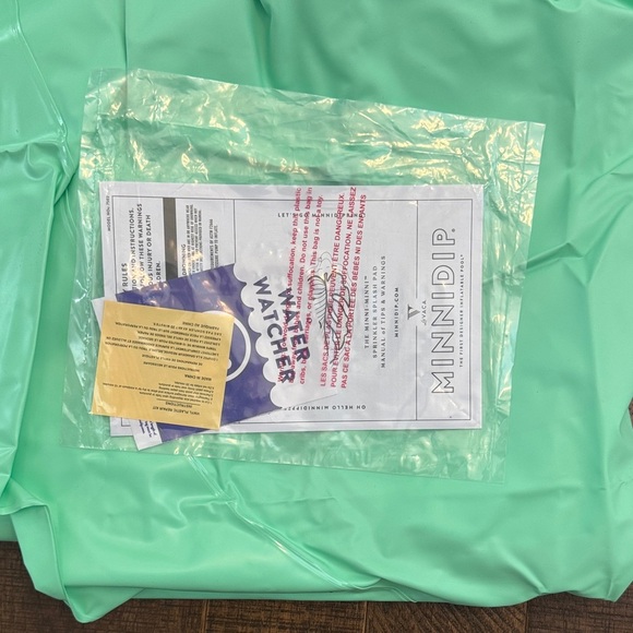 MINNIDIP La Vaca Inflatable Tropical Palm Leaf Sprinkler Splash Pad - Picture 2 of 6